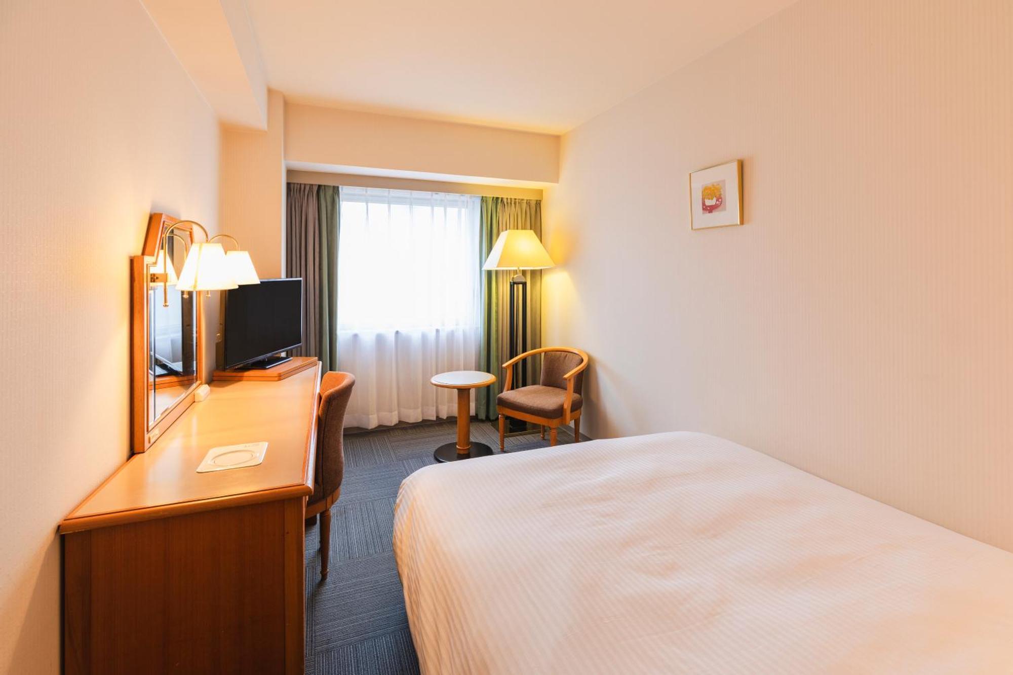 Hotel Sunroute Niigata Esterno foto