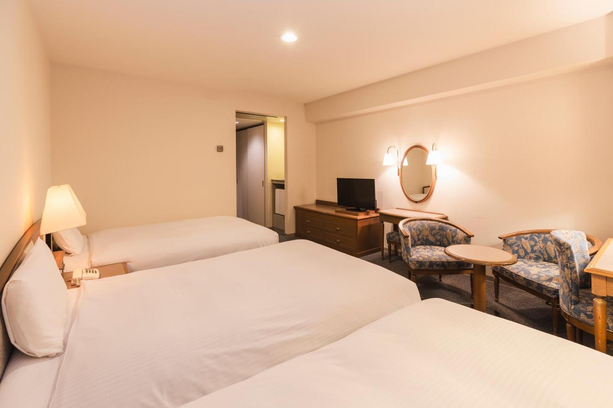 Hotel Sunroute Niigata Esterno foto