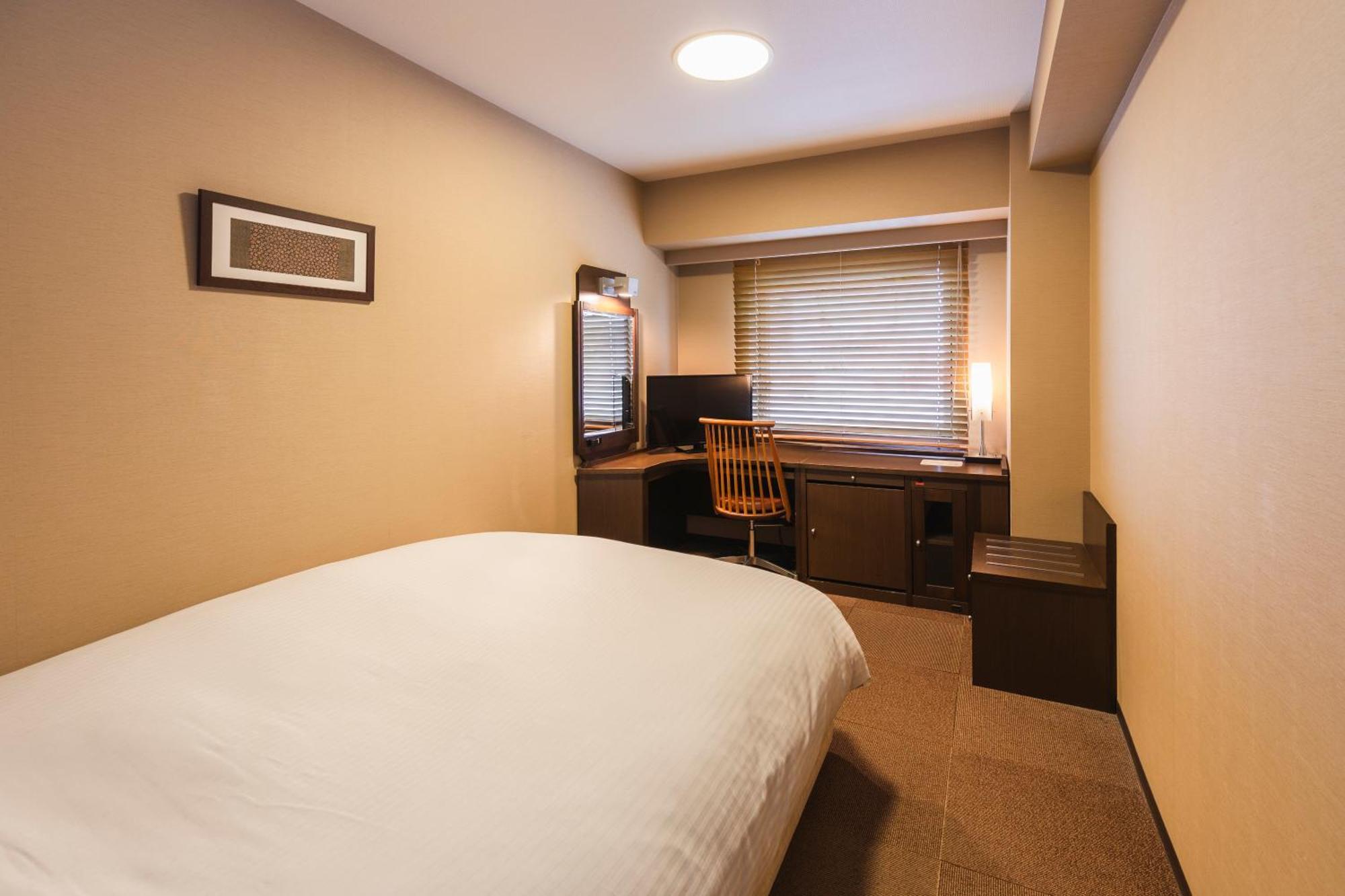 Hotel Sunroute Niigata Esterno foto