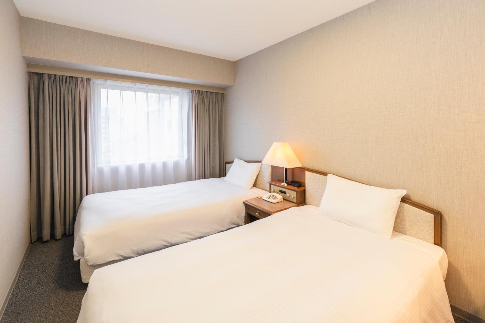 Hotel Sunroute Niigata Esterno foto
