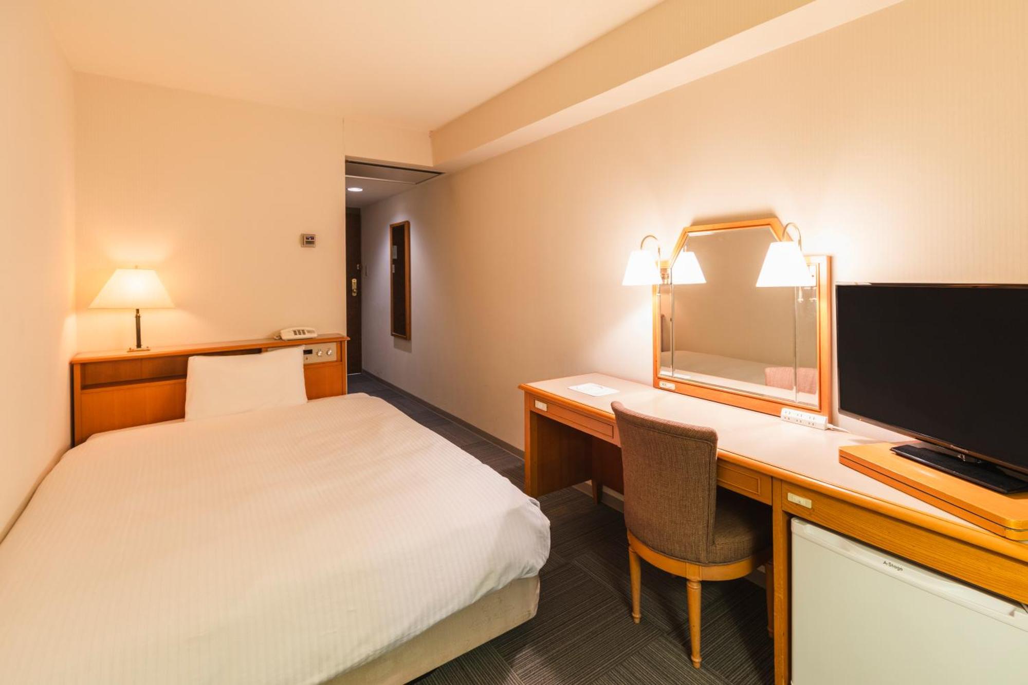 Hotel Sunroute Niigata Esterno foto